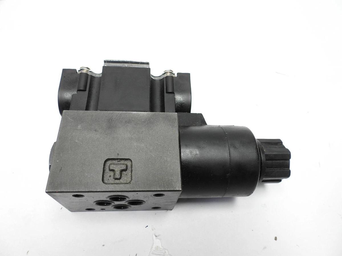 NEW HE&M SAW P-007901-022-00 SOLENOID VALVE