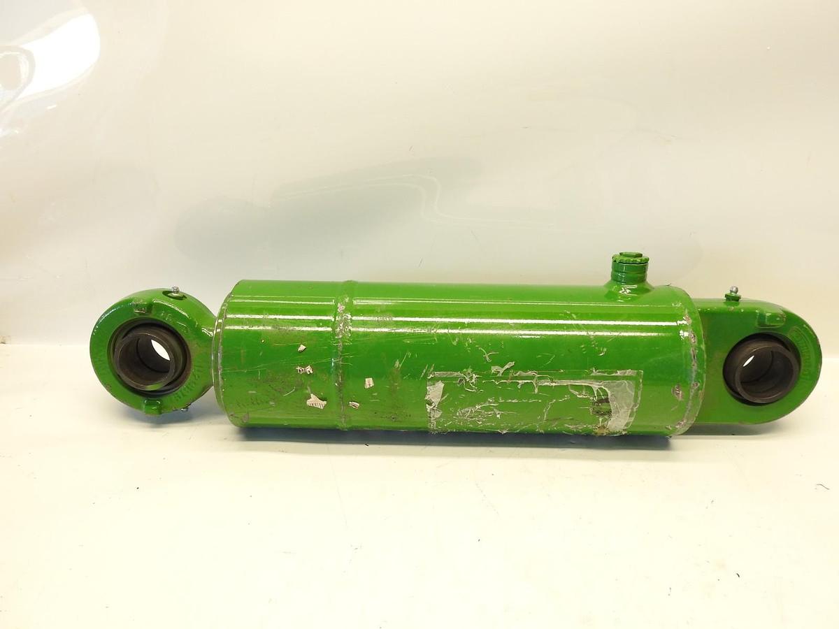 New Oem John Deere Hydraulic Cylinder 1.5850" Bore 20" Eye to EYE  See Details