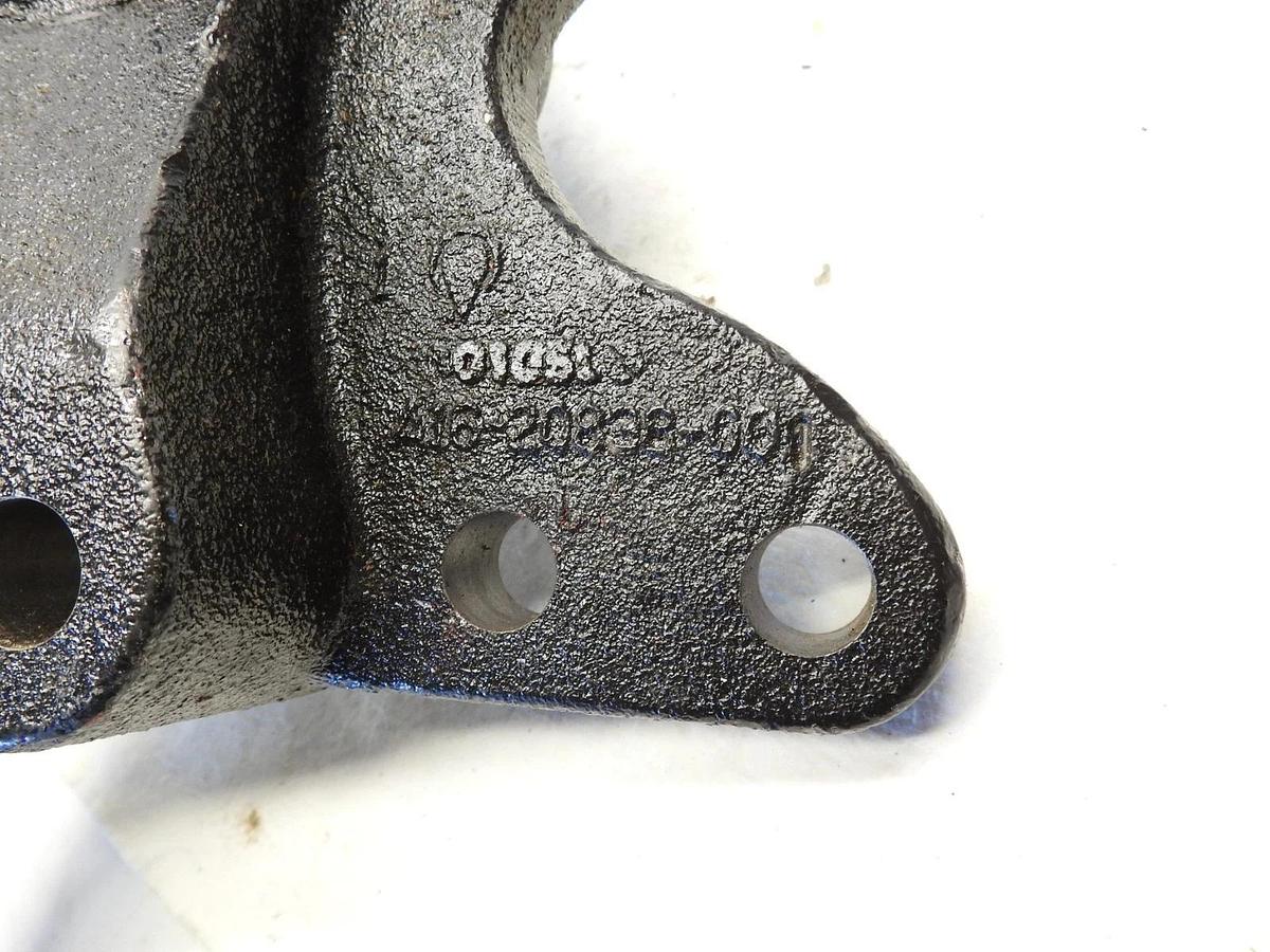 NEW Genuine Freightliner A16-20838-001 Bracket-Shkl/Bshg, Fr, Susp, Rbr