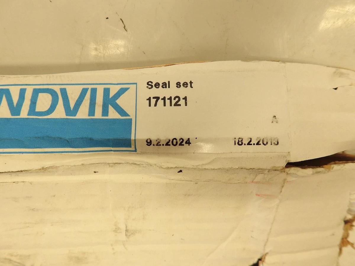 New Genuine Sandvik Rammer seal set 171121