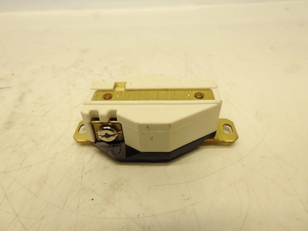 Hubbell Bryant Locking Receptacle Outlet Twist Lock NEMA L5-20R 20A 125V HBL2310