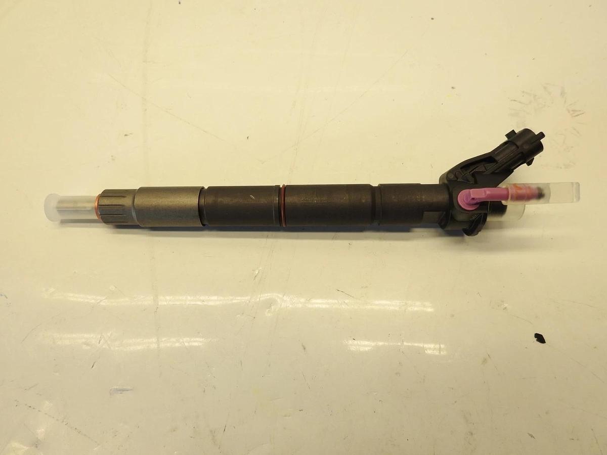 8x Ford Powerstroke 6.7L Diesel Engine LC3Q-9K546-AD Fuel Injectors 0445118057