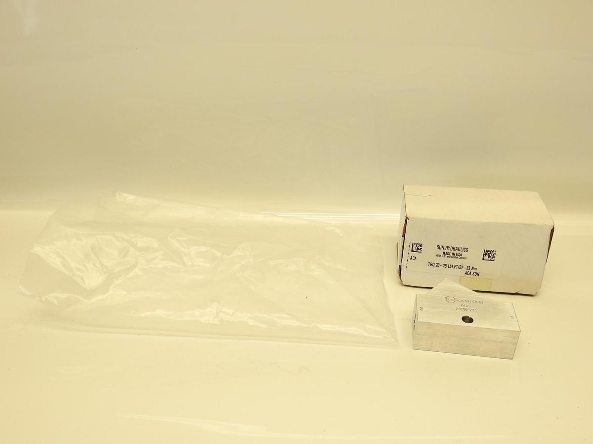 Sun Hydraulics TRQ 20-25 Lbf FT/27-33 Nm ACA 2H03-AM NPT Ports 1/4" Manifold