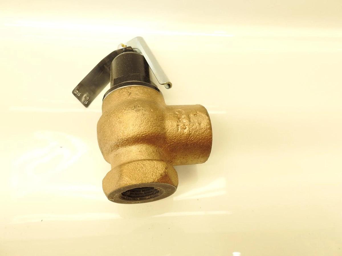 Genuine Cash Acme 19497-0075 - F-95 Series 3/4" x 1" Relief Valve 75 psi