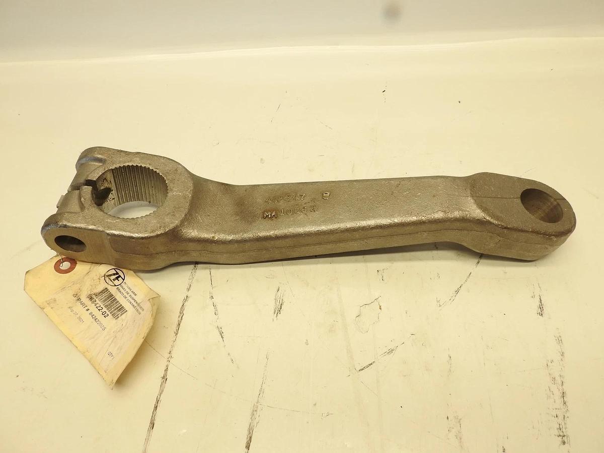 New Oem PACCAR, Kenworth, Pitman Arm, Part# 84242202