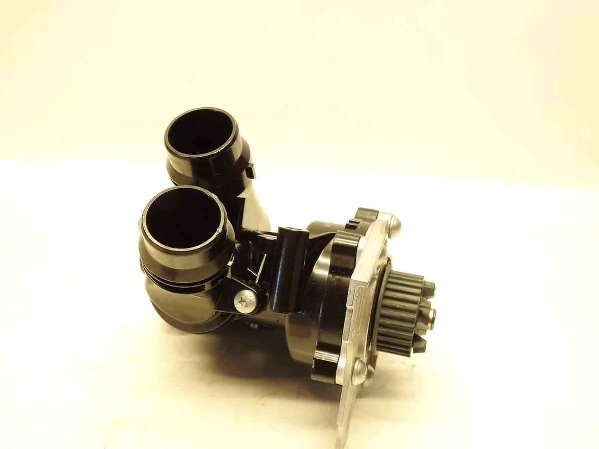 Pierburg Engine Water Pump For Audi A3 A4 A5 A6 Q3 Q5 VW CC Eos GTI Golf Jetta