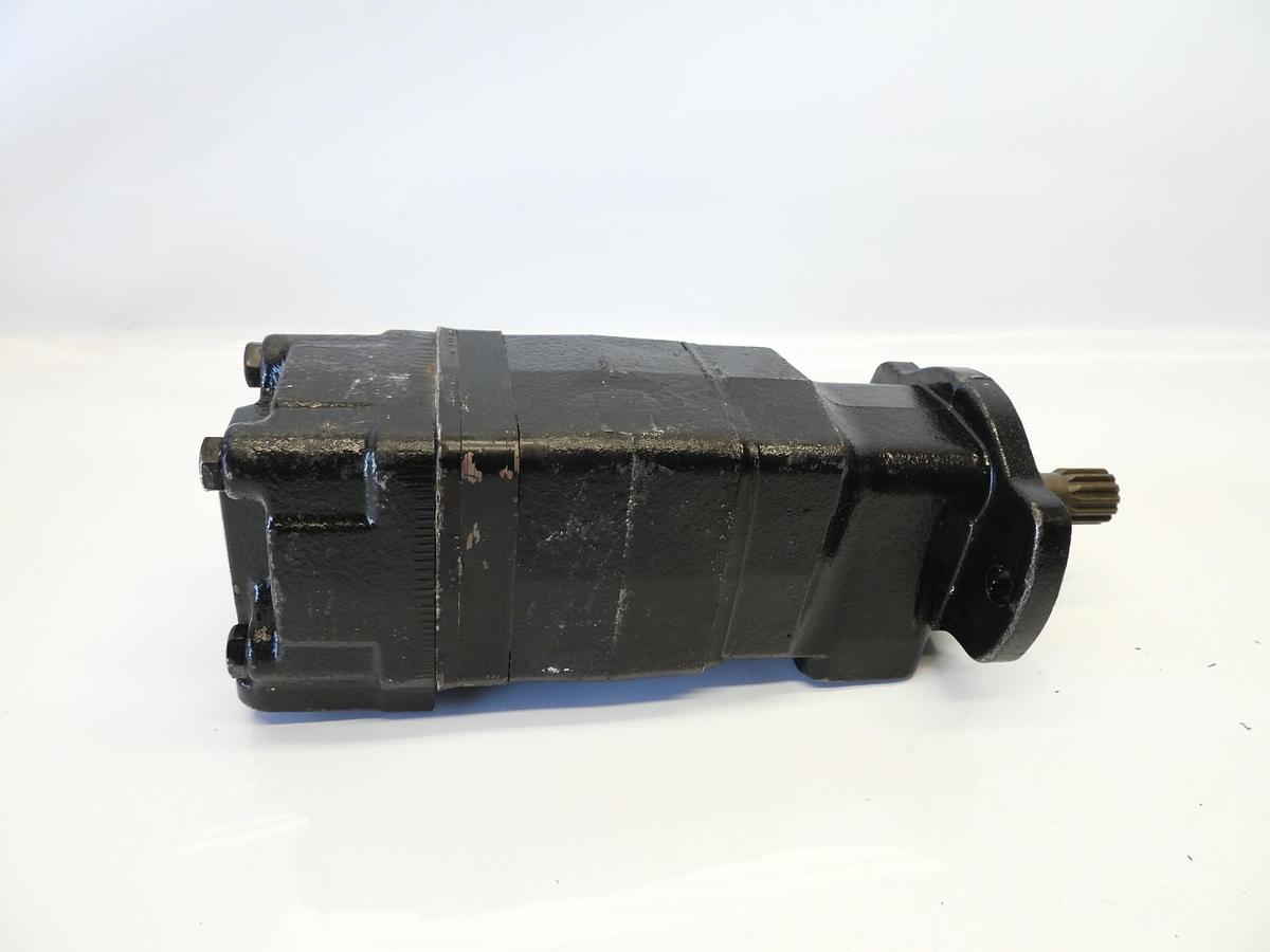 New Danfoss Splined Hydraulic Motor SNW202437697 55784639.3226047 11203697