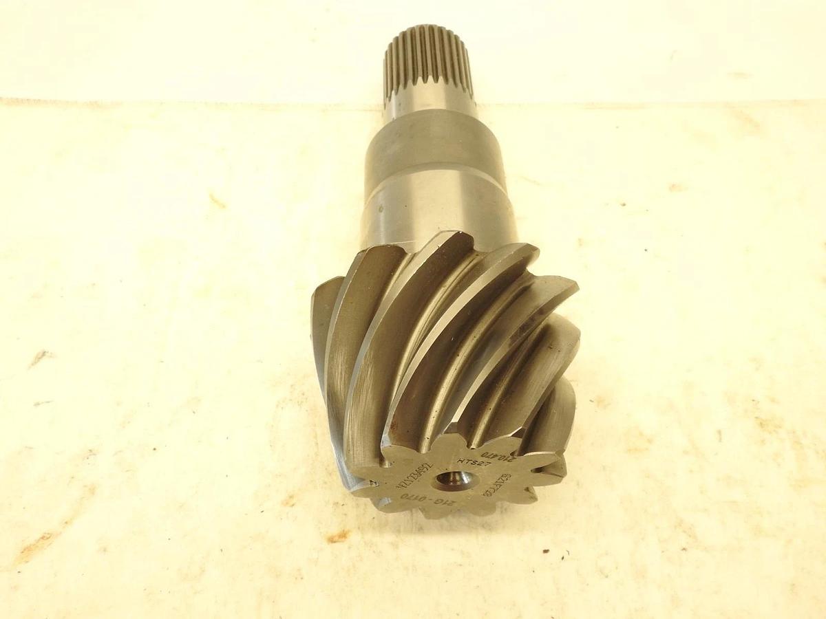OEM John Deere YZ123492 Differential Spiral Bevel Gear Pinion For 620G 670G