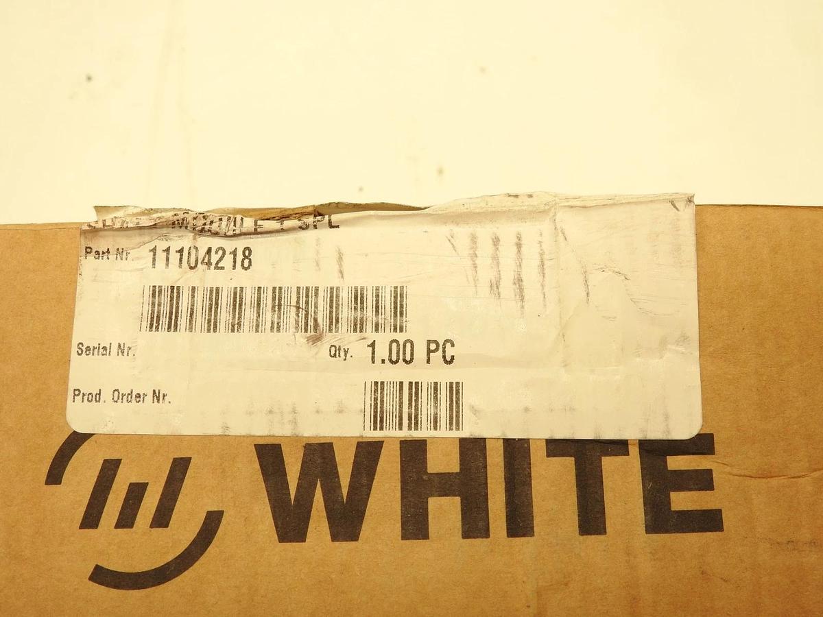 New Oem White Danfoss 11104218  151P0126 OMS 6B Splined Shaft