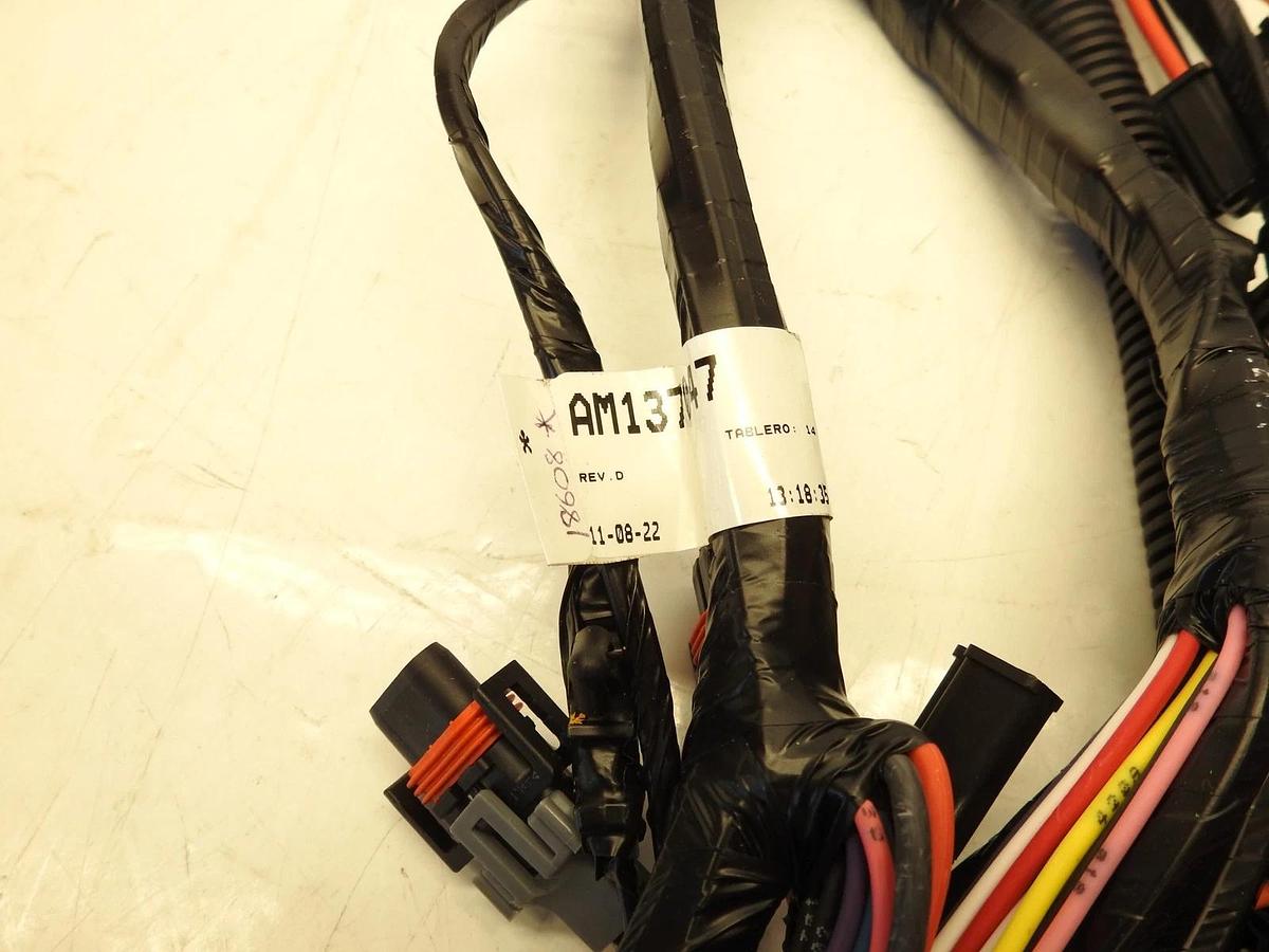 New Oem John Deere Original Equipment Wiring Harness #AM137047