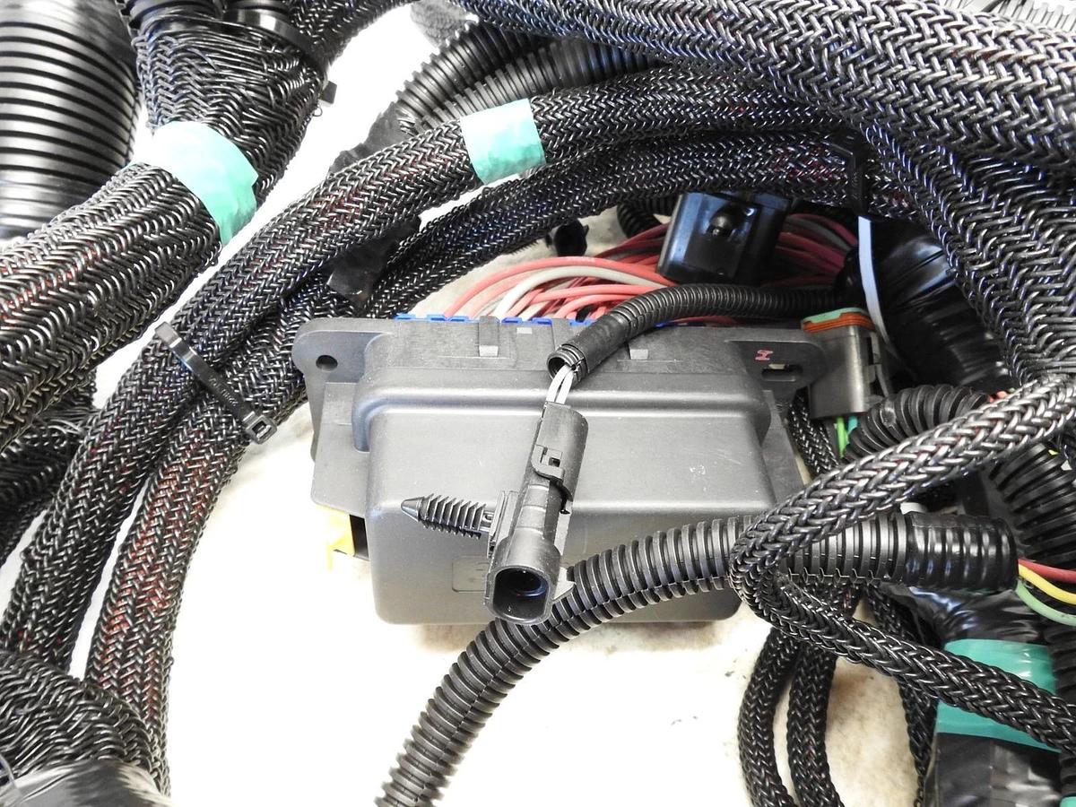New OEM John Deere Main Operator Wiring Harness AT539732
