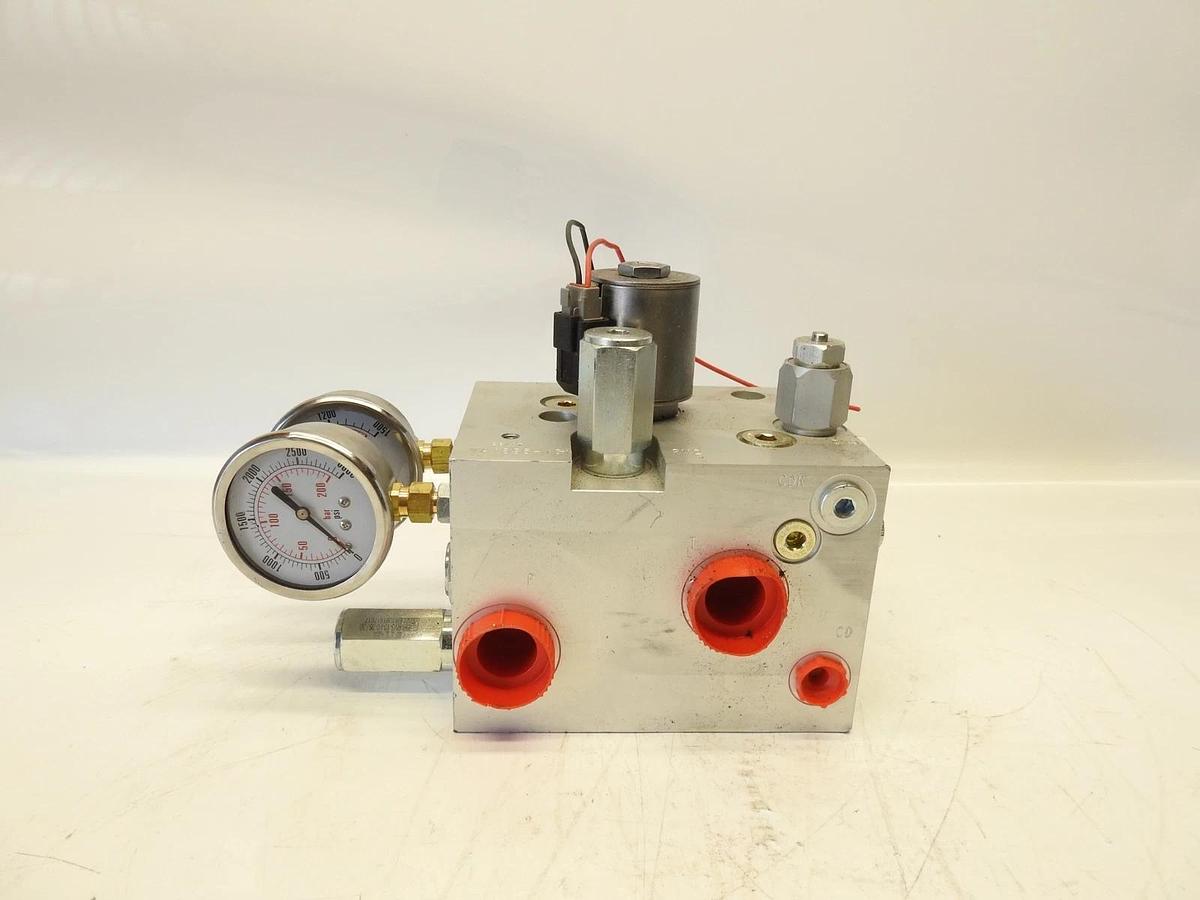 New HydraForce VA1836-101 Valve Block