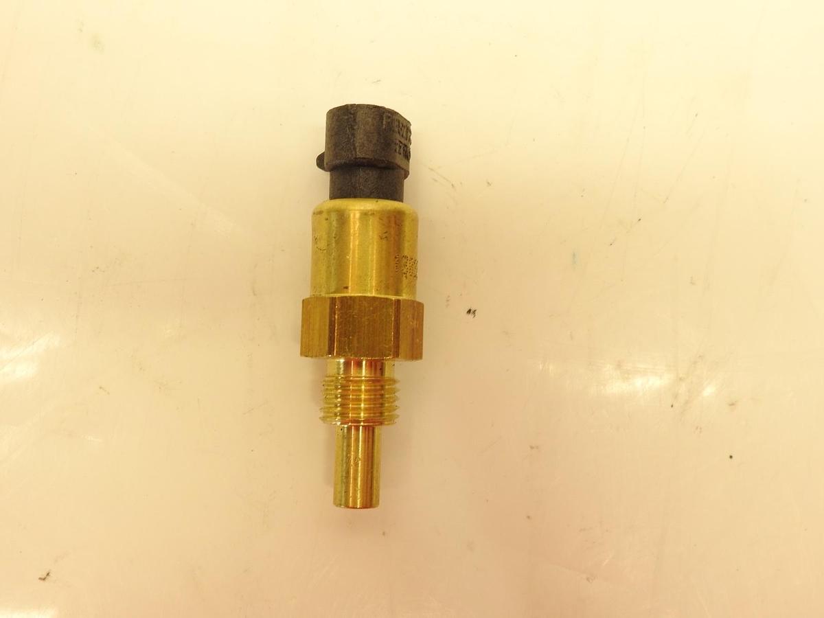 NEW OEM  JOHN DEERE RE52722 TEMPERATURE SENSOR 4300 4400 4500 4600 4700