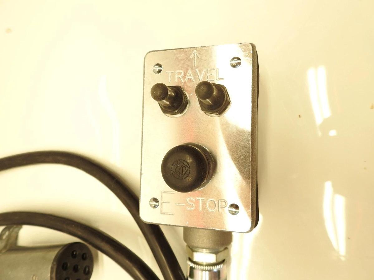 New Wired 3-Function Travel & E-Stop Pendant Remote Control Station w 7-Pin Plug