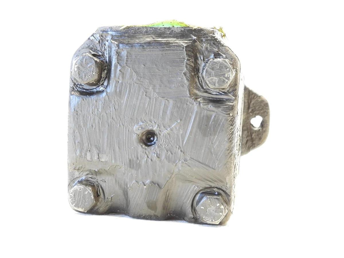 New T6 Series 2 Bolt Hole Hydraulic Vane Pump Keyed Shaft