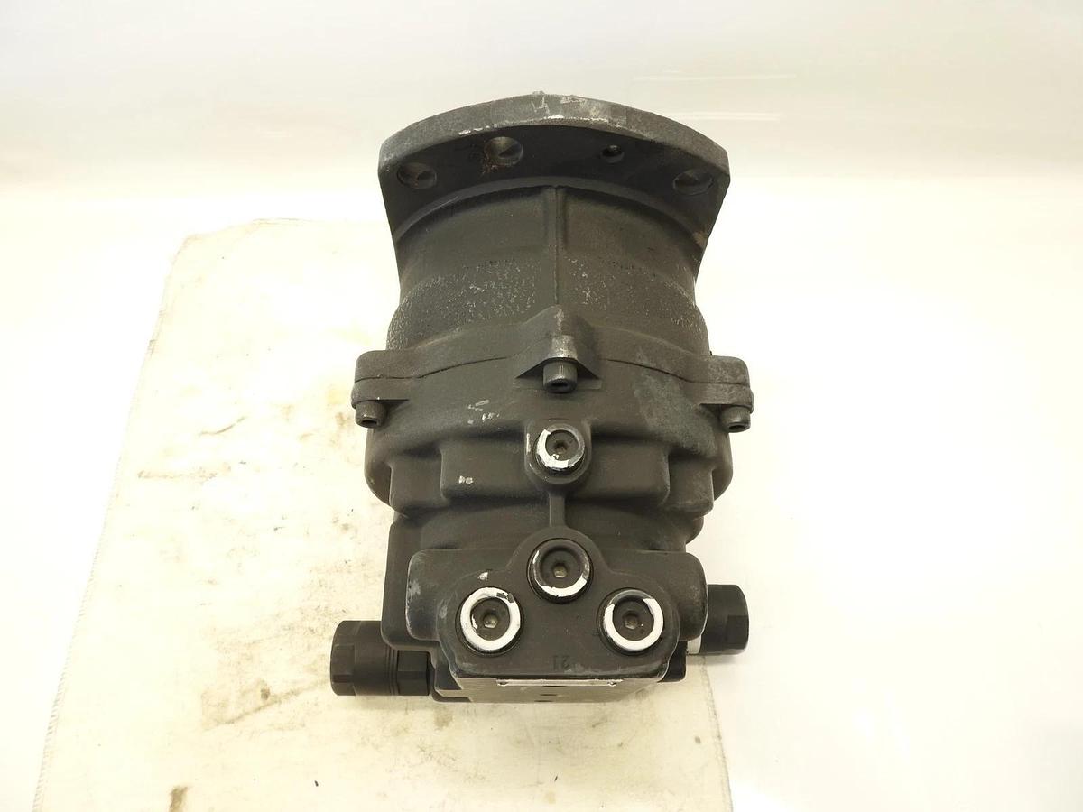 New Oem Bobcat 7025615 PCR-3B-12A-P-9464A SLEW MOTOR