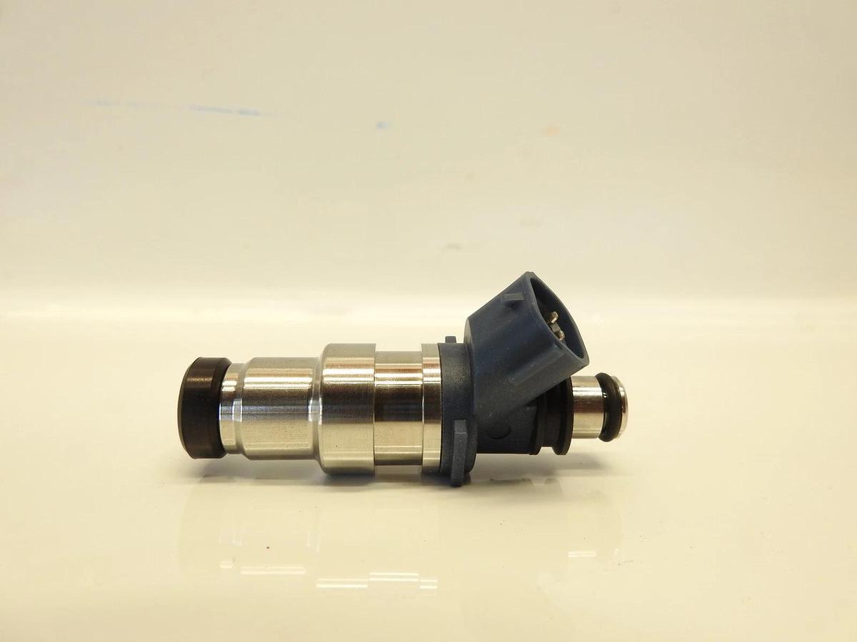 Standard Motor Products FJ376 Fuel Injector Injector Fits 95-00 Toyota Tacoma 2.