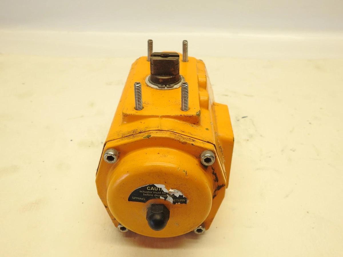 El-O-Matic Pneumatic Actuator Type ES0040.U1A04A.14K0