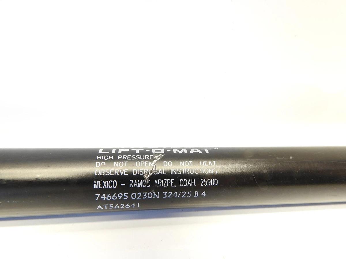 Oem John Deere AT562641 Gas Operated Cylinder 746695 0230N