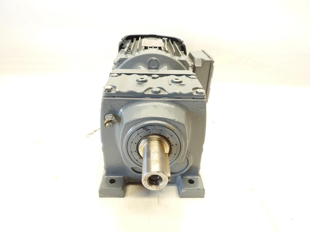 New Sew EuroDrive R37 DRN90SP4 Gear Motor 60Hz 70.8424854301.0001.24.21