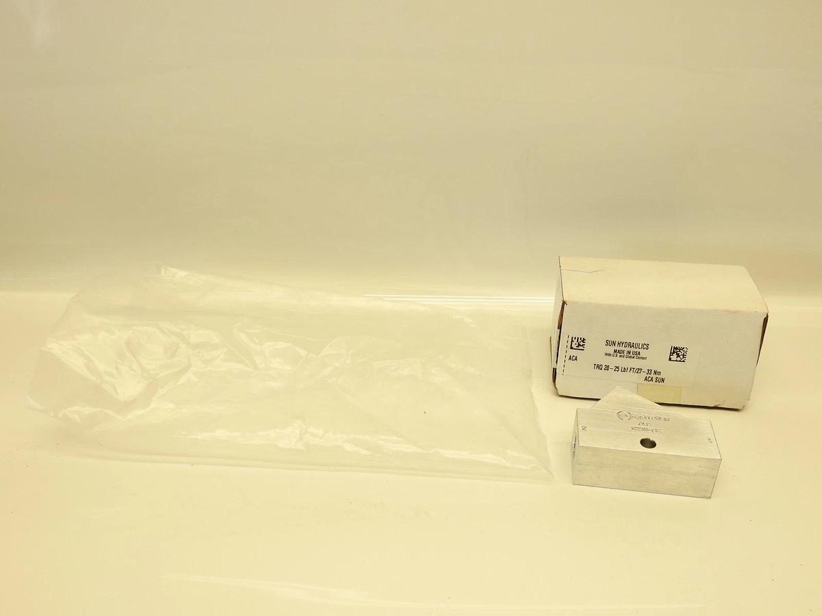 Sun Hydraulics TRQ 20-25 Lbf FT/27-33 Nm ACA 2H03-AM NPT Ports 1/4" Manifold