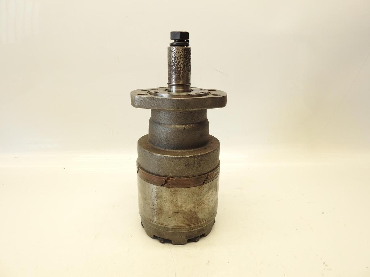 Oem Danfoss Roller Stator Hydraulic Motor 4 Bolt Flange Keyed Shaft