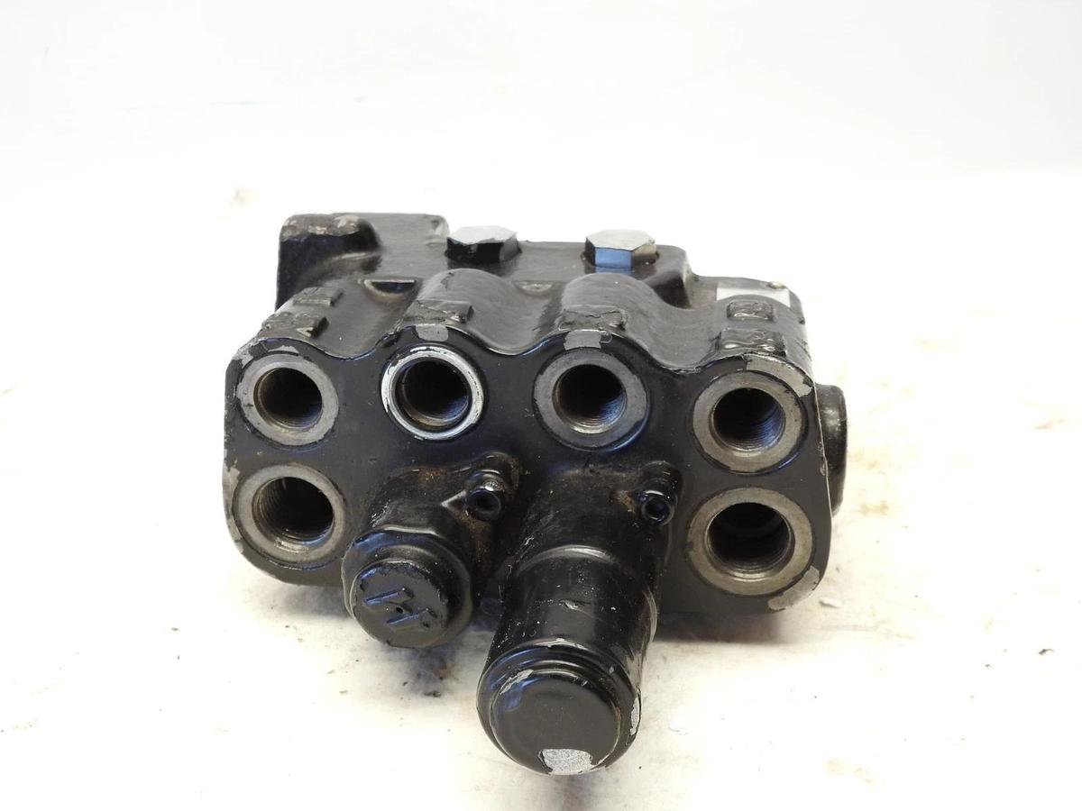 Hema MV053200M Front Loader Valve 40383036 MV053001D