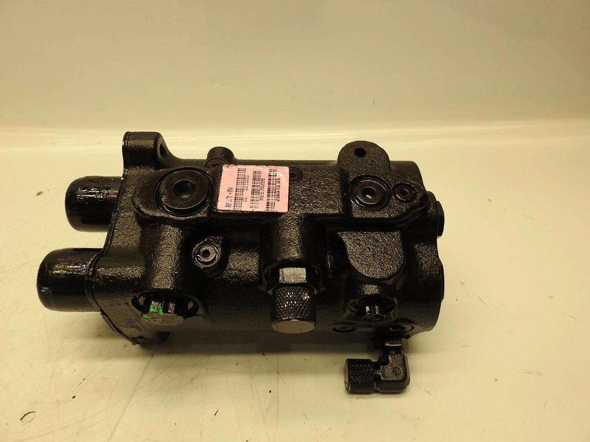 New Oem Eaton John Deere RE575220 Control Valve, 7Lf It4 Power-Manual