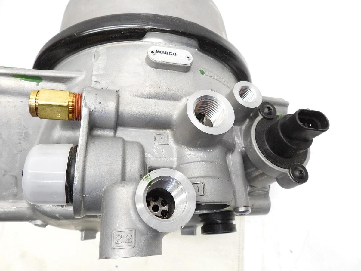 Genuine Wabco HP Air Dryer 4324803410 with Purge Tank