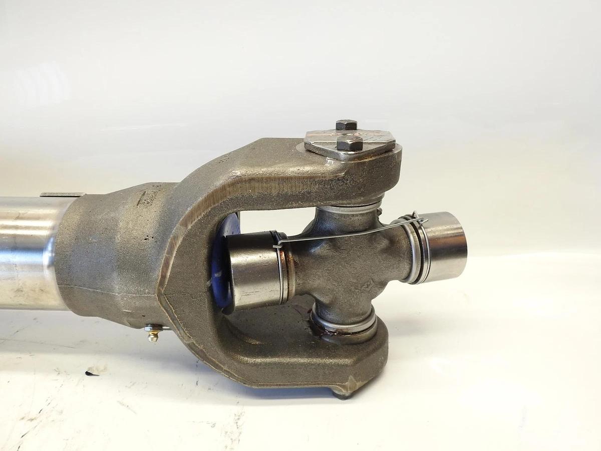 New Oem DANA Spicer DRIVESHAFT - 822101-0224