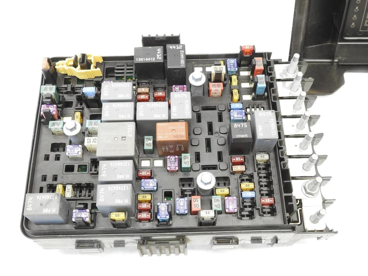 Power Distribution Block Connector Mopar 68467660AA fits 2021 Ram 1500
