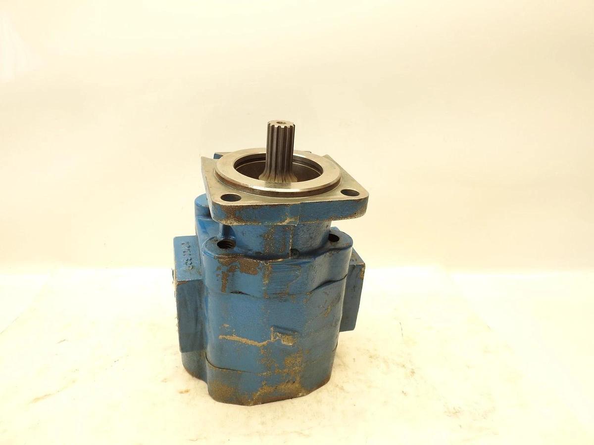 New Genuine Permco PS151A231NMZA2514 5151 Series 2.5" Gear 3000 psi Hydraulic Pu