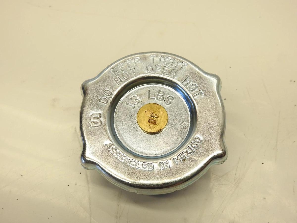 New Oem Bobcat 6646678 Radiator Cap 13 PSI Fits Skid Steer Loader 453 463 553 65
