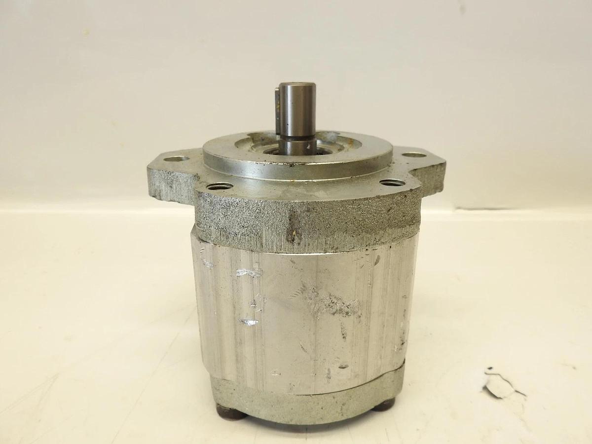 OEM Bosch Rexroth 9510290024 Gear Pump AZ-P-F-12-011-RQR12MB