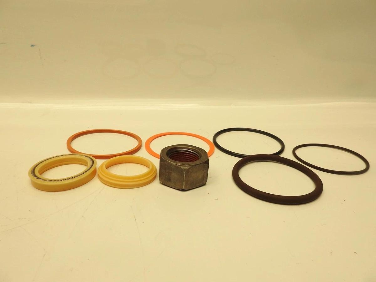 Genuine Bobcat 6806330 Tilt Cylinder Seal Kit For 773 S150 S160 S175 S185 S205