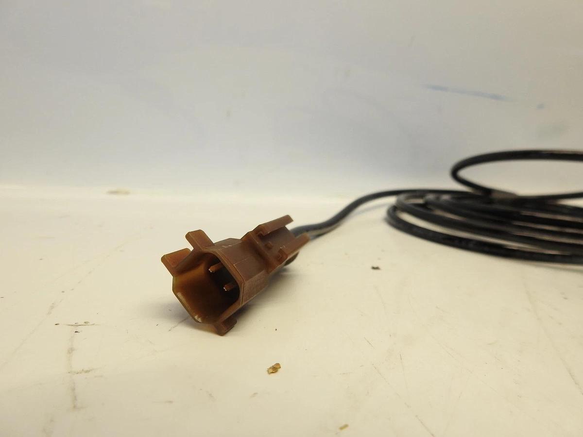 New Oem Ford Bosch wheel Speed Sensor 74753463 0265.012.604.6HR