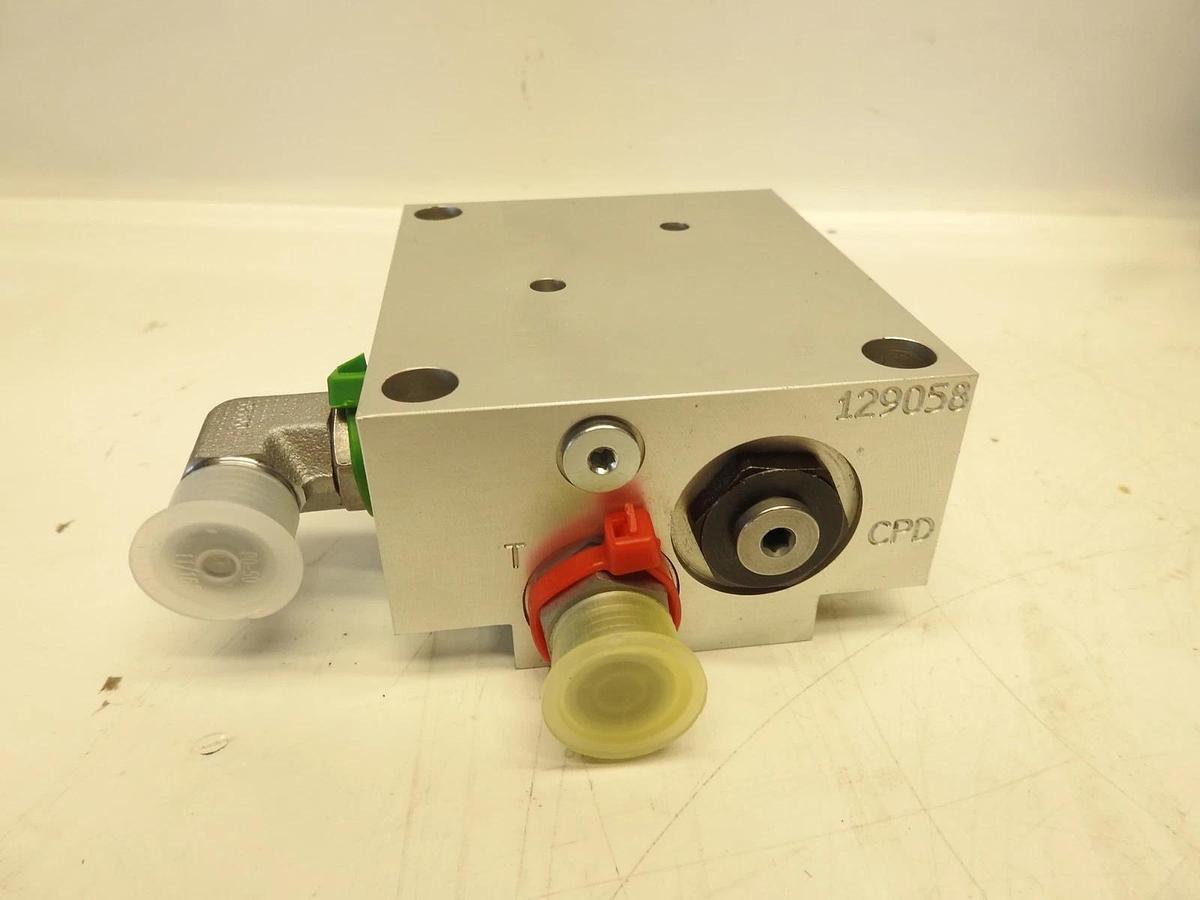Lot Of 5 New Oem Parker 322904 Flow Control valve IC-7304-1  Hydraulic Valve Man