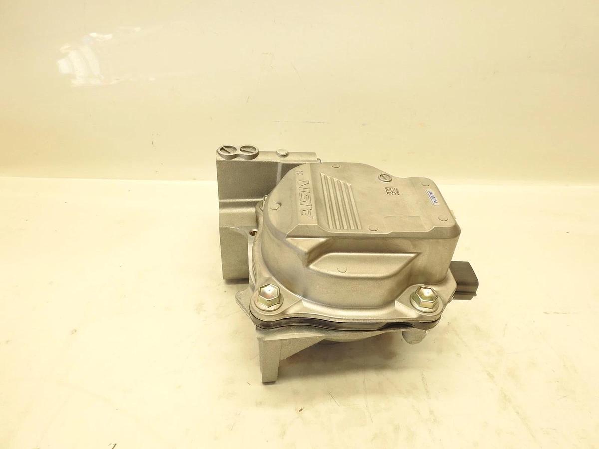 NEW GENUINE TOYOTA WATER PUMP & HOUSING W/GASKET 2.5L CAMRY RAV4 SIENNA OEM