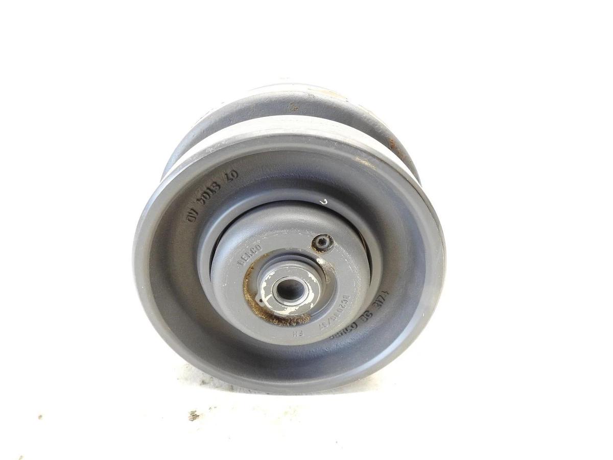 OEM Bobcat Track Roller 6693239 For T180 T190 T250 T300 T320 T550