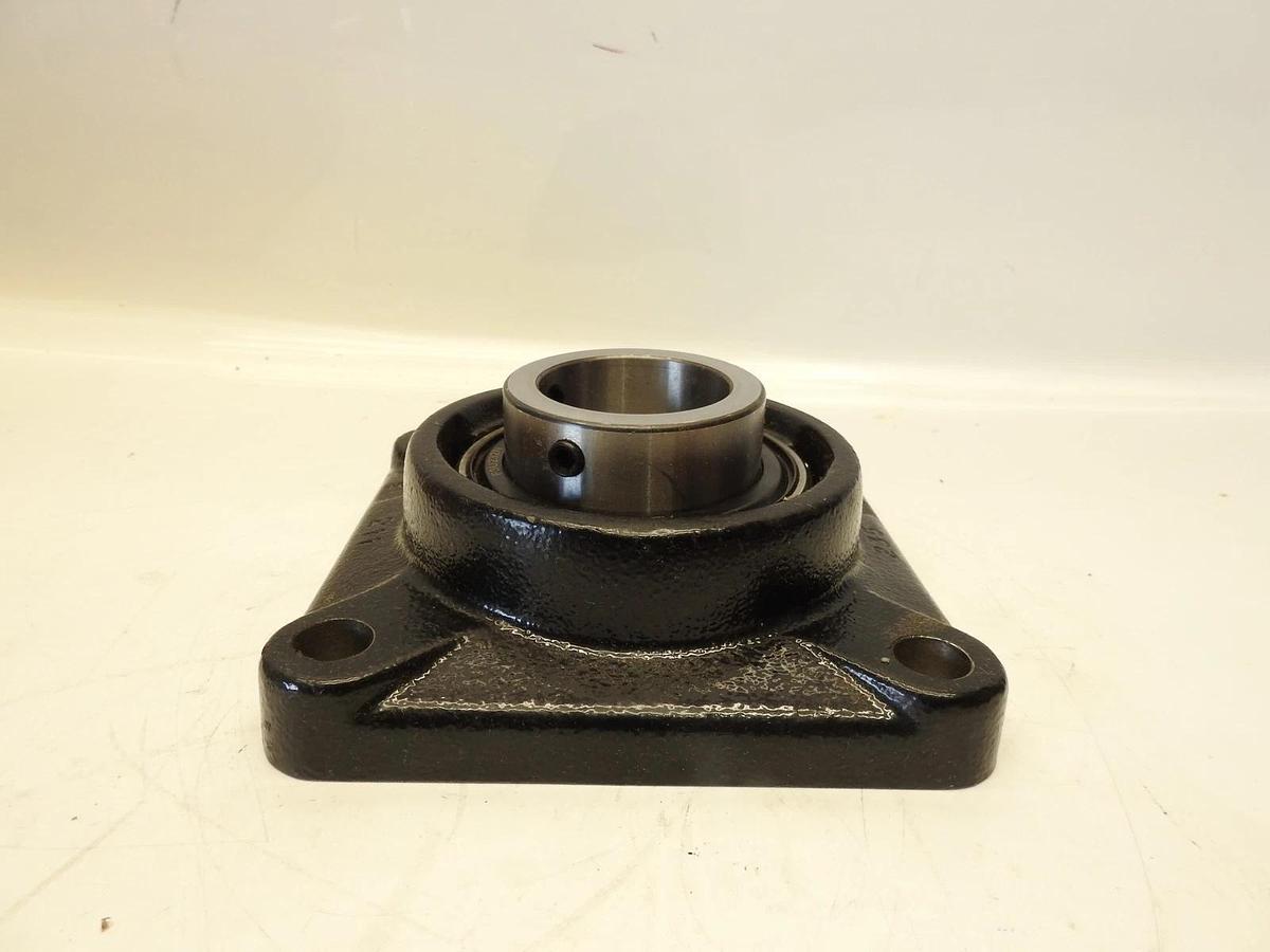 NEW REXNORD F3U232N FLANGE BEARING