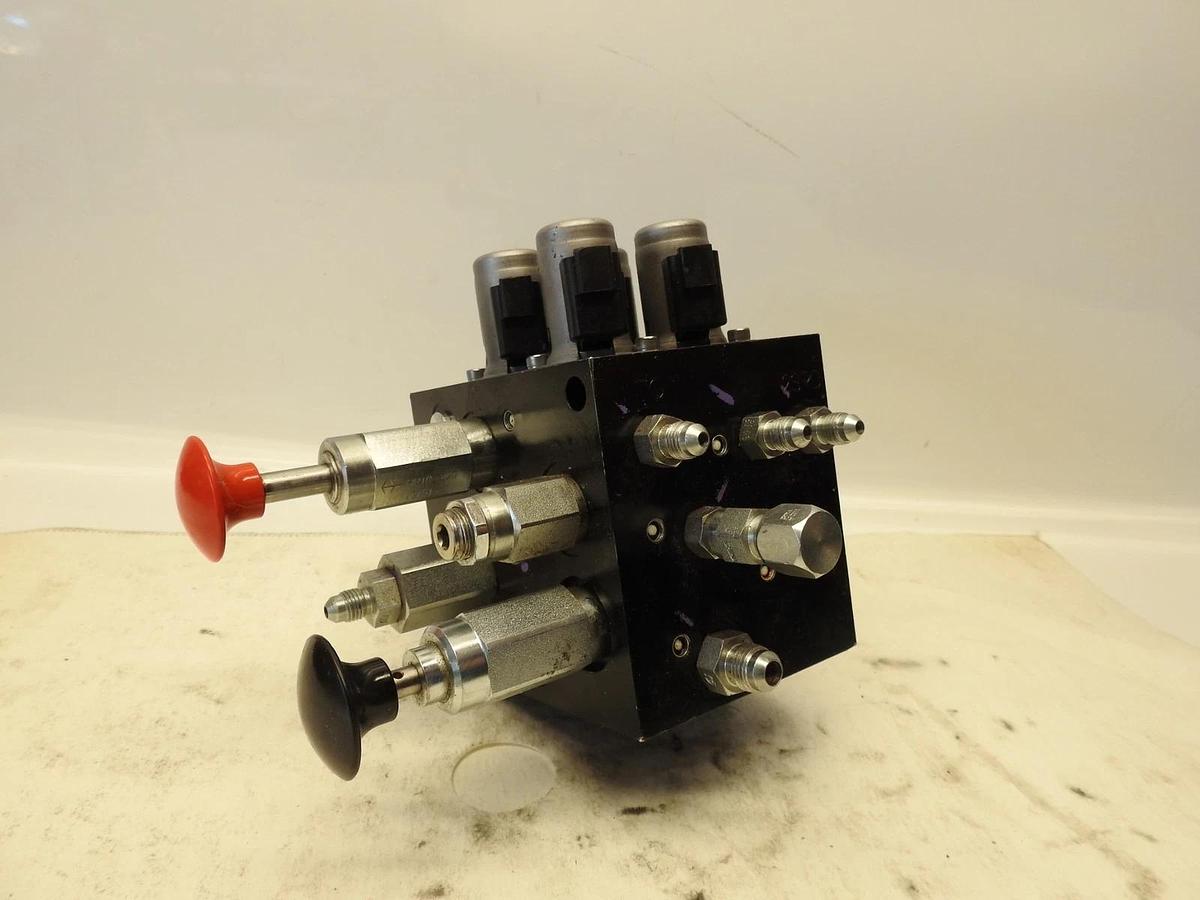 New Hydraforce HF129559-20 153410AI Valve block SV98-T39