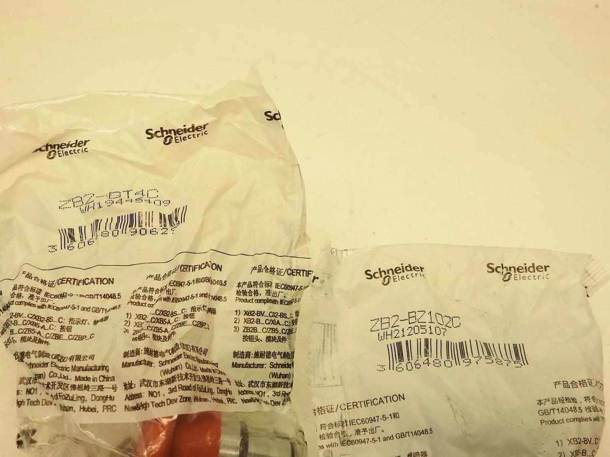 NEW Schneider Electric ZB2BZ102 1 N.C. Contact Block W/ Base