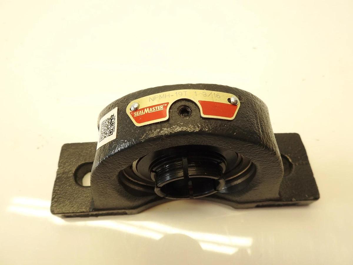 SealMaster NPMH-19T 1.1875'' Dia. Two Bolt Pillow Block Bearing, Contact Seal