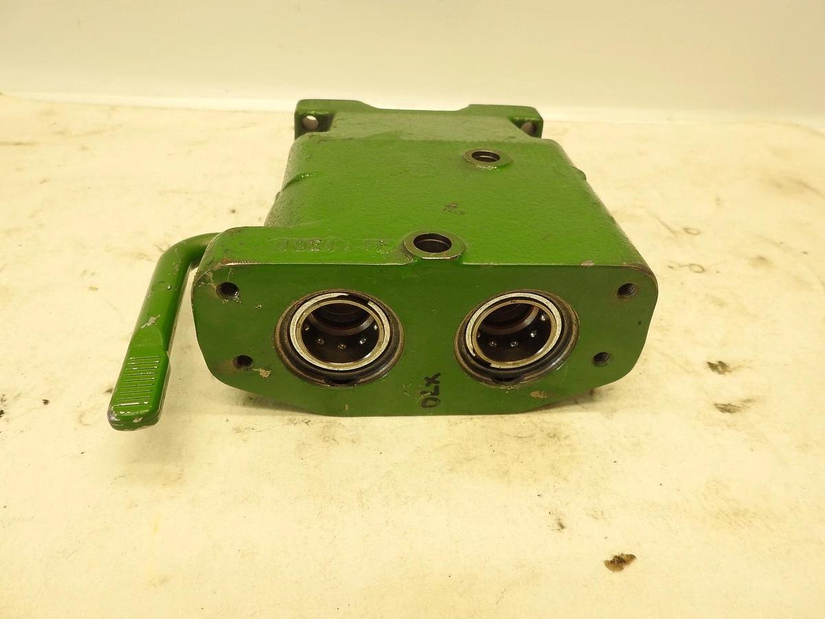 New Breakaway Coupler John Deere 8245R 8270R 8285R 8330 8335R 8310R RE559660