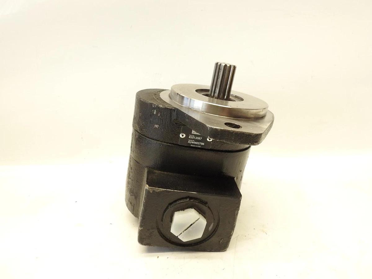 New Oem Danfoss 83012087 GEAR PUMP-LH, SINGLE DISPL