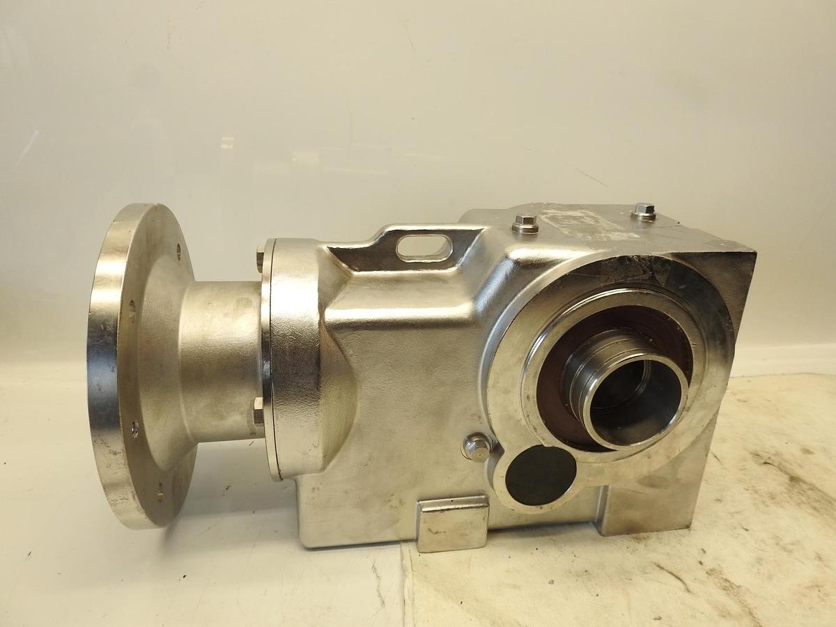 New D&F Equipment GearBox 37.6SJ3 1750 Input RPM 5.64HP 32 to 1 Ratio