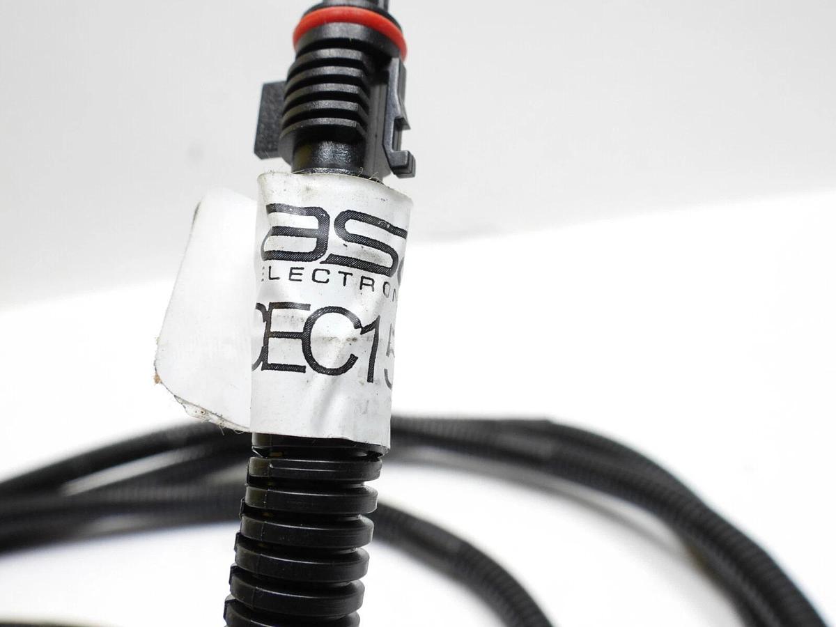New Voyager Camera 15' Extension Cable with Loom CEC15L1