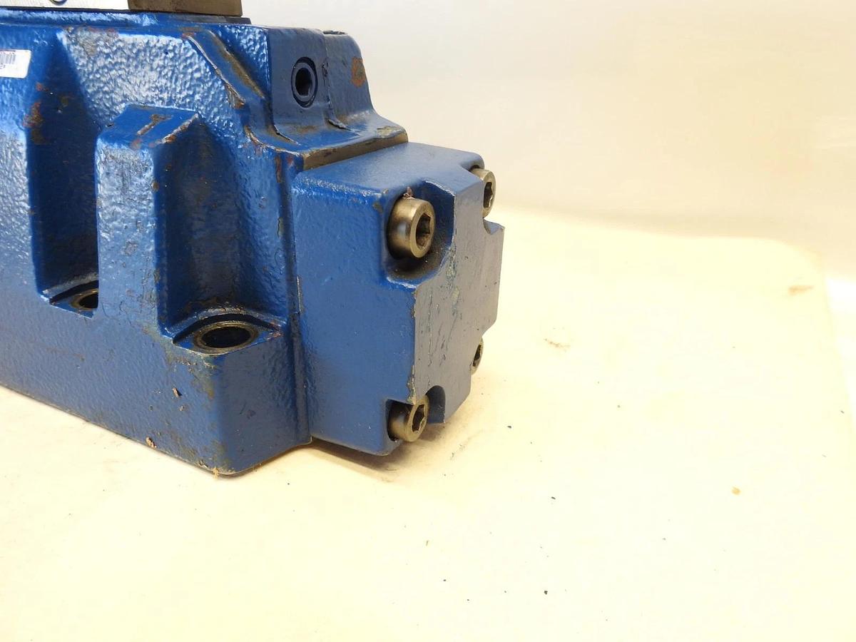 Used Used Oem Rexroth R900709322 4WRKE25R5-350L Hydraulic Valve Assembly