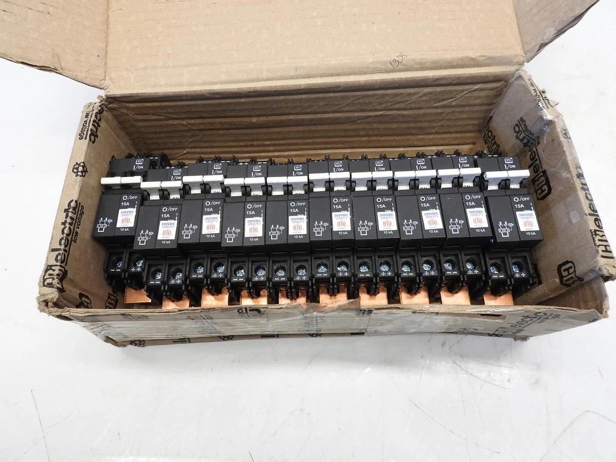 Lot Of 10 CBI DM-U2-15A-T3 Mini Circuit Breaker 15A