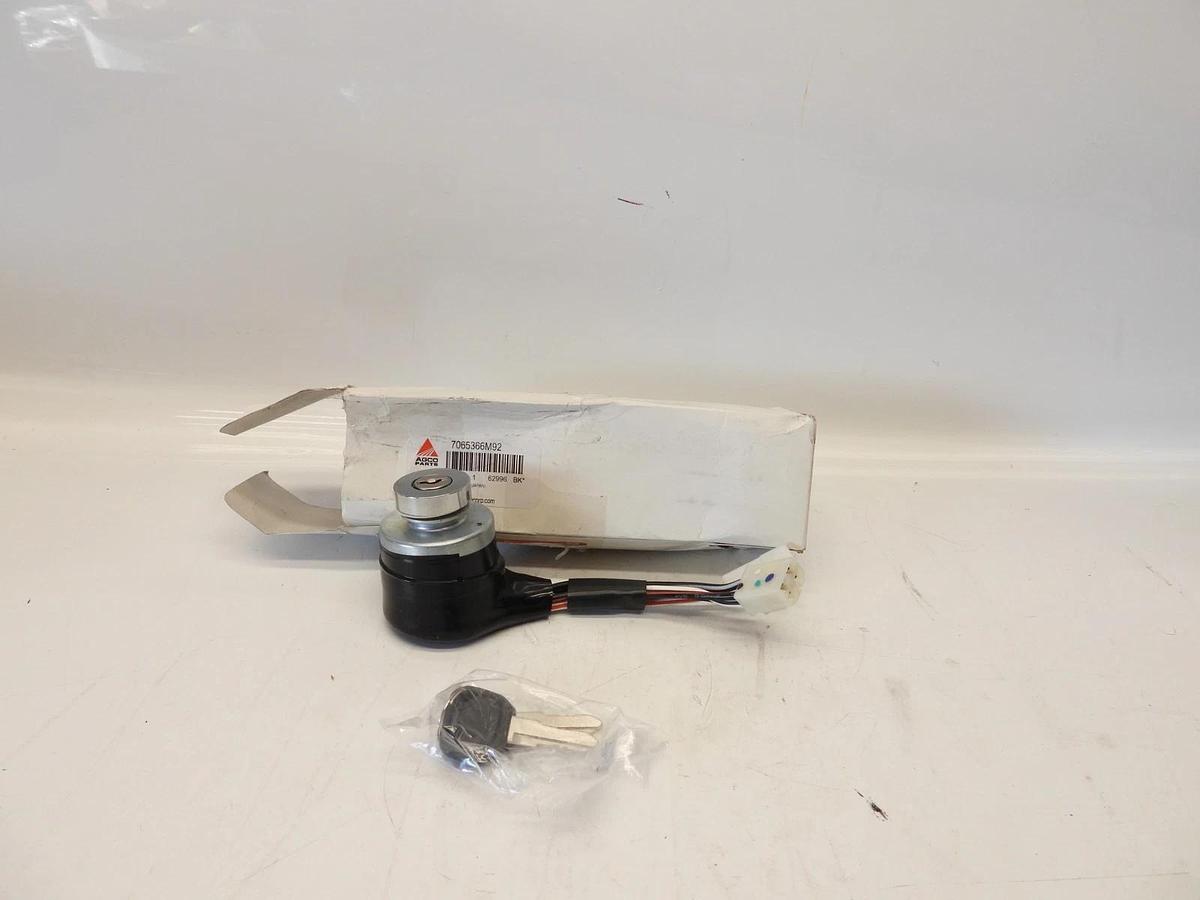 New Agco 7065366M93 Rotary Switch